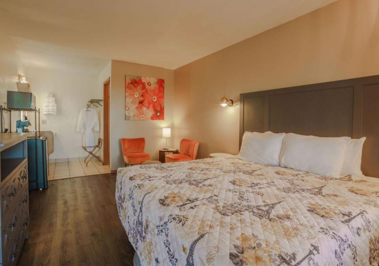 Shady Acre Inn And Suites Брансън Уест Екстериор снимка
