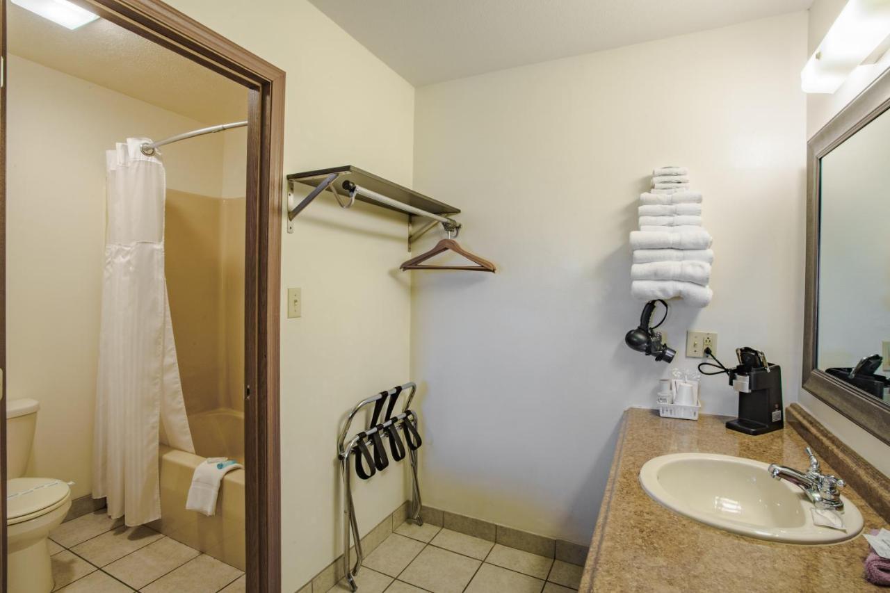 Shady Acre Inn And Suites Брансън Уест Екстериор снимка