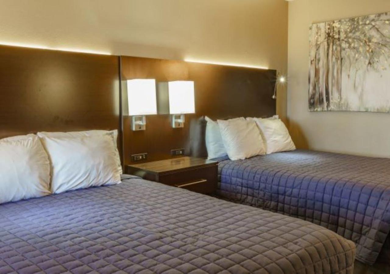 Shady Acre Inn And Suites Брансън Уест Екстериор снимка
