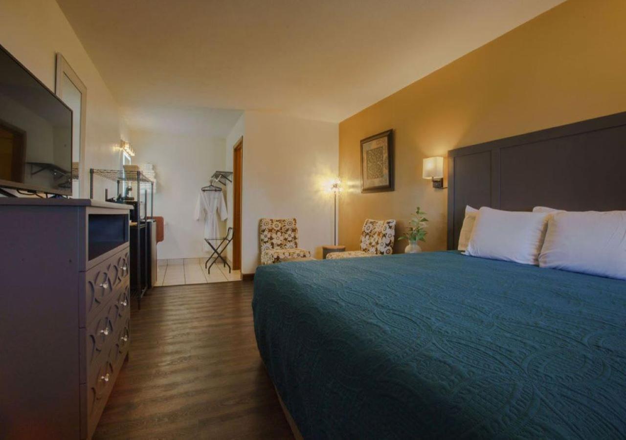 Shady Acre Inn And Suites Брансън Уест Екстериор снимка