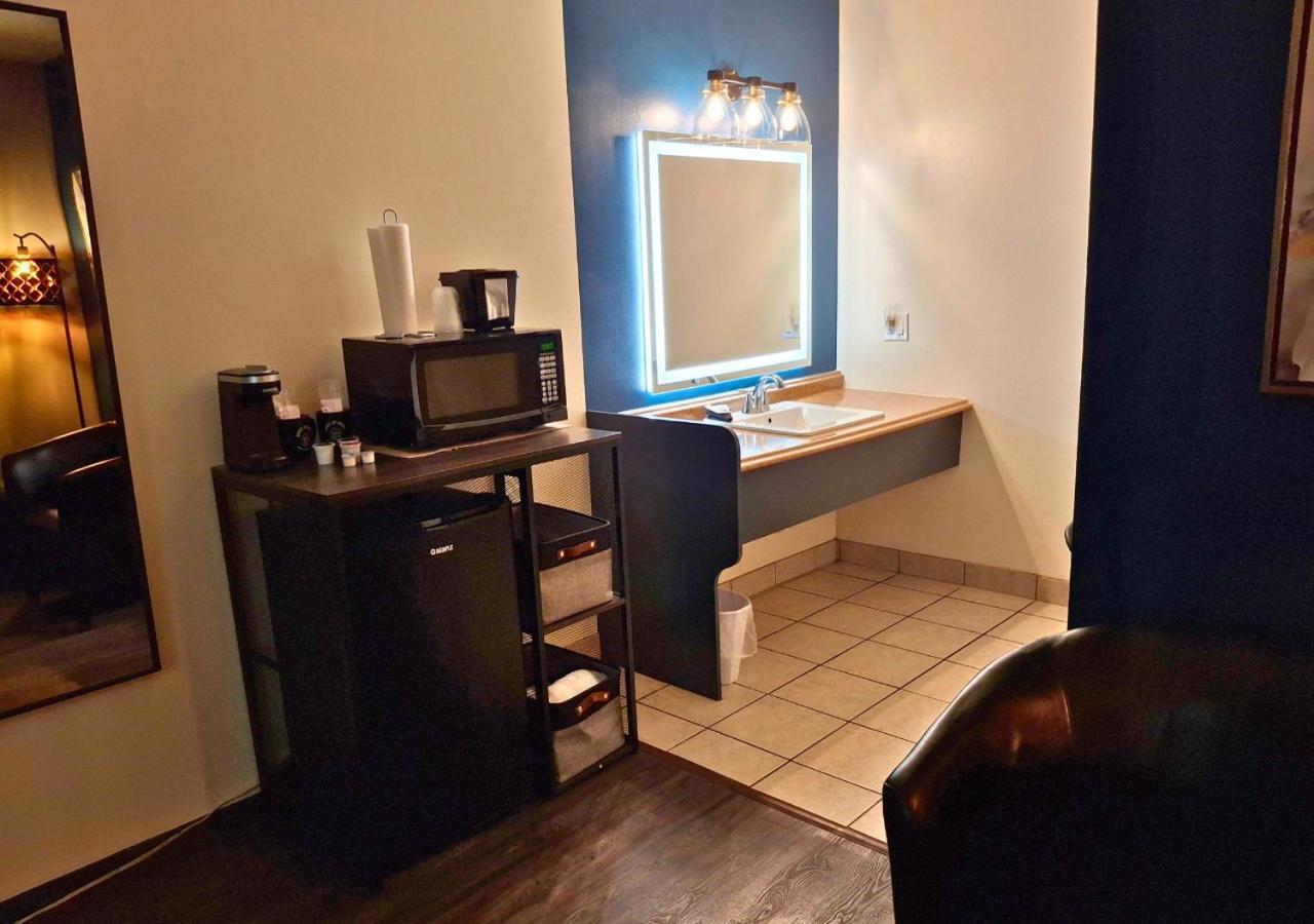 Shady Acre Inn And Suites Брансън Уест Екстериор снимка