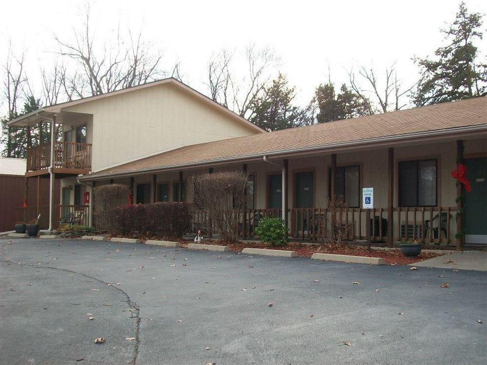 Shady Acre Inn And Suites Брансън Уест Екстериор снимка