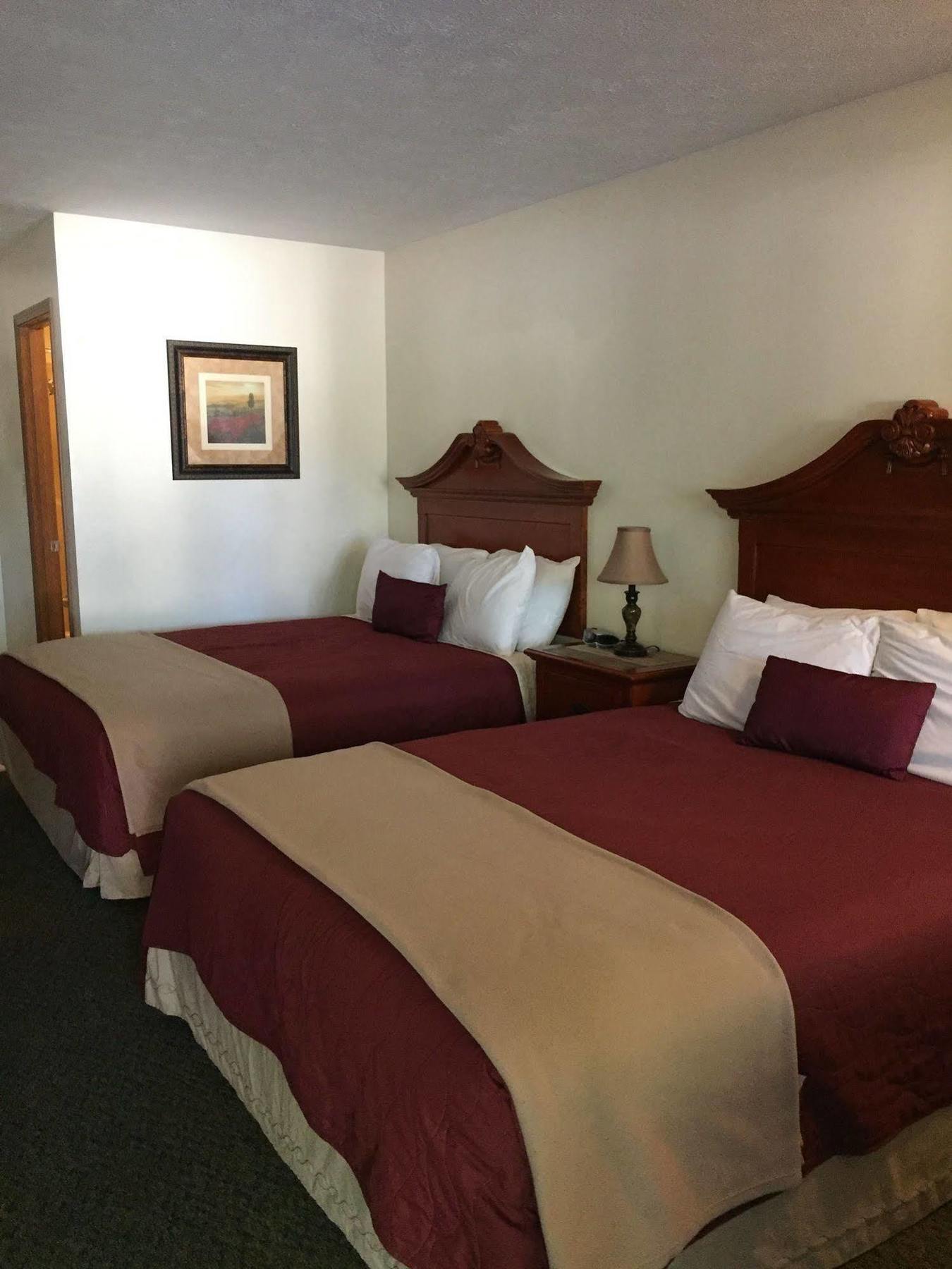 Shady Acre Inn And Suites Брансън Уест Екстериор снимка