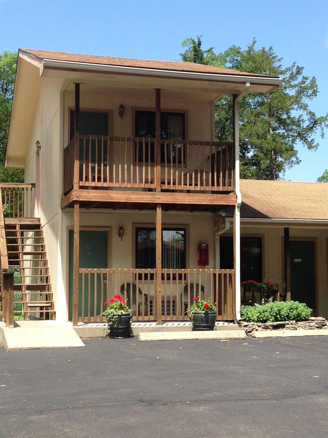 Shady Acre Inn And Suites Брансън Уест Екстериор снимка